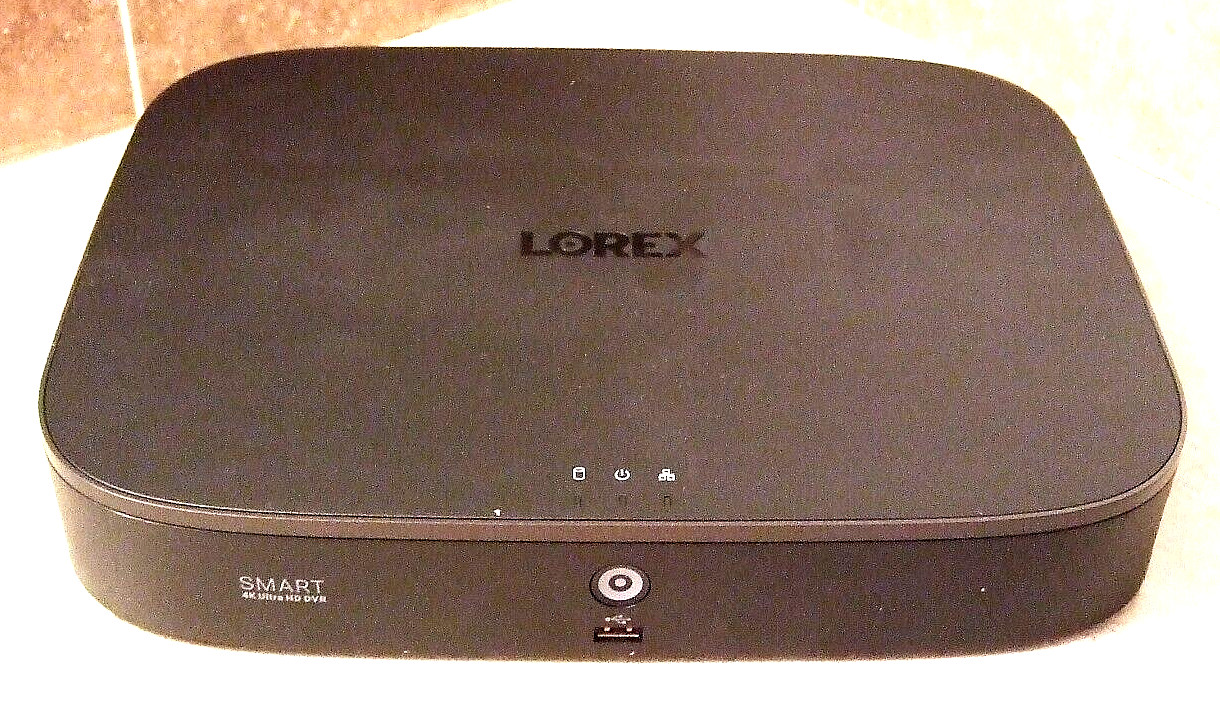 Lorex 4K Ultra HD 8CH 1TB Analog Security System – Complete System – NIB