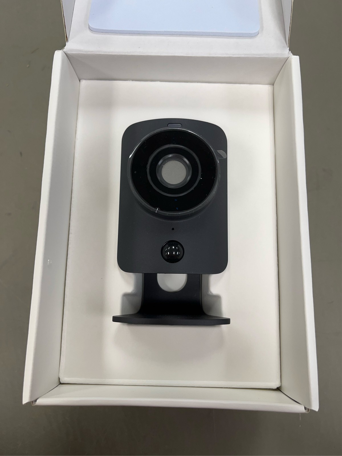 SimpliSafe SimpliCam 1080p Wired Indoor Home Security Camera with Built-in Priva
