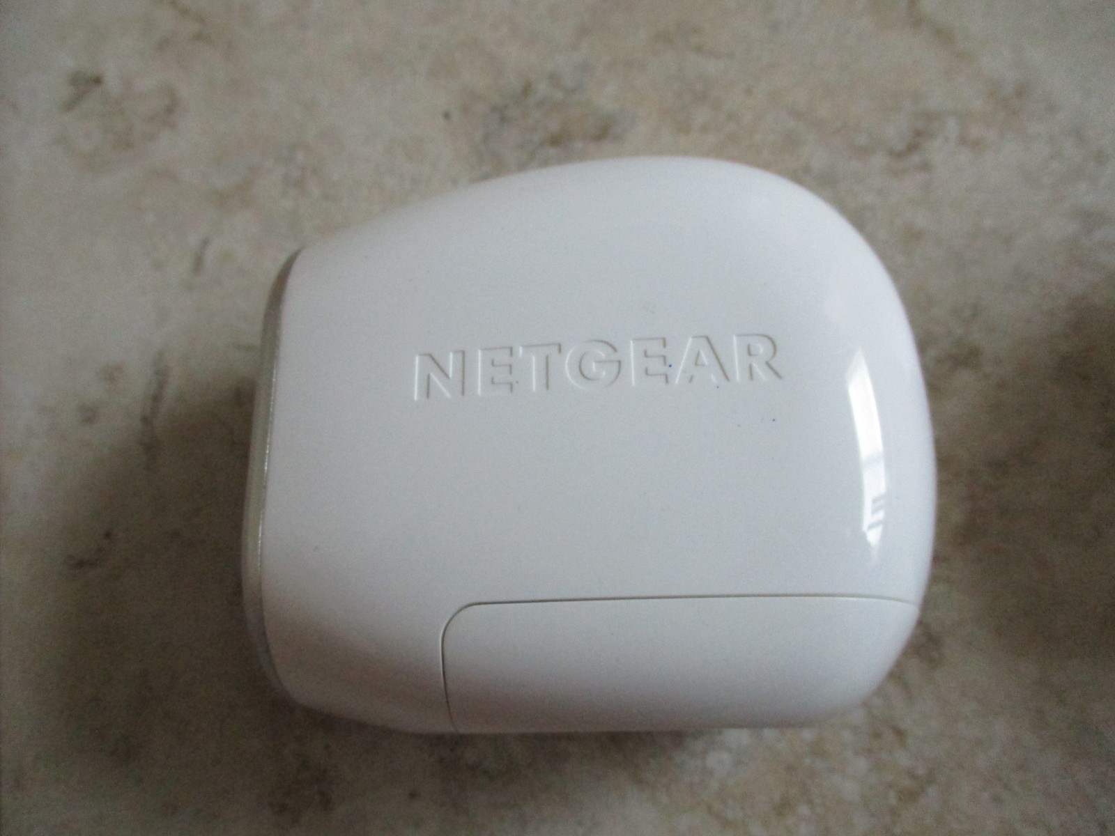 Netgear Arlo VMS3430 Security Camera System-base station and 1 cameras–VMC 3030