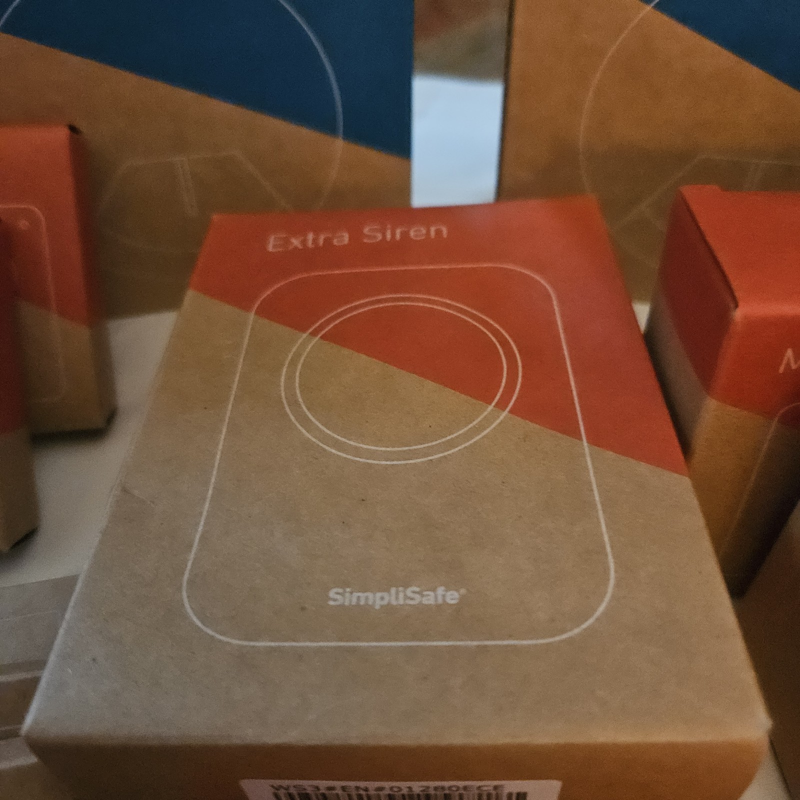 26 Piece SimpliSafe Security System – ModelSSCS3 Base, Plus Extras, New In Box