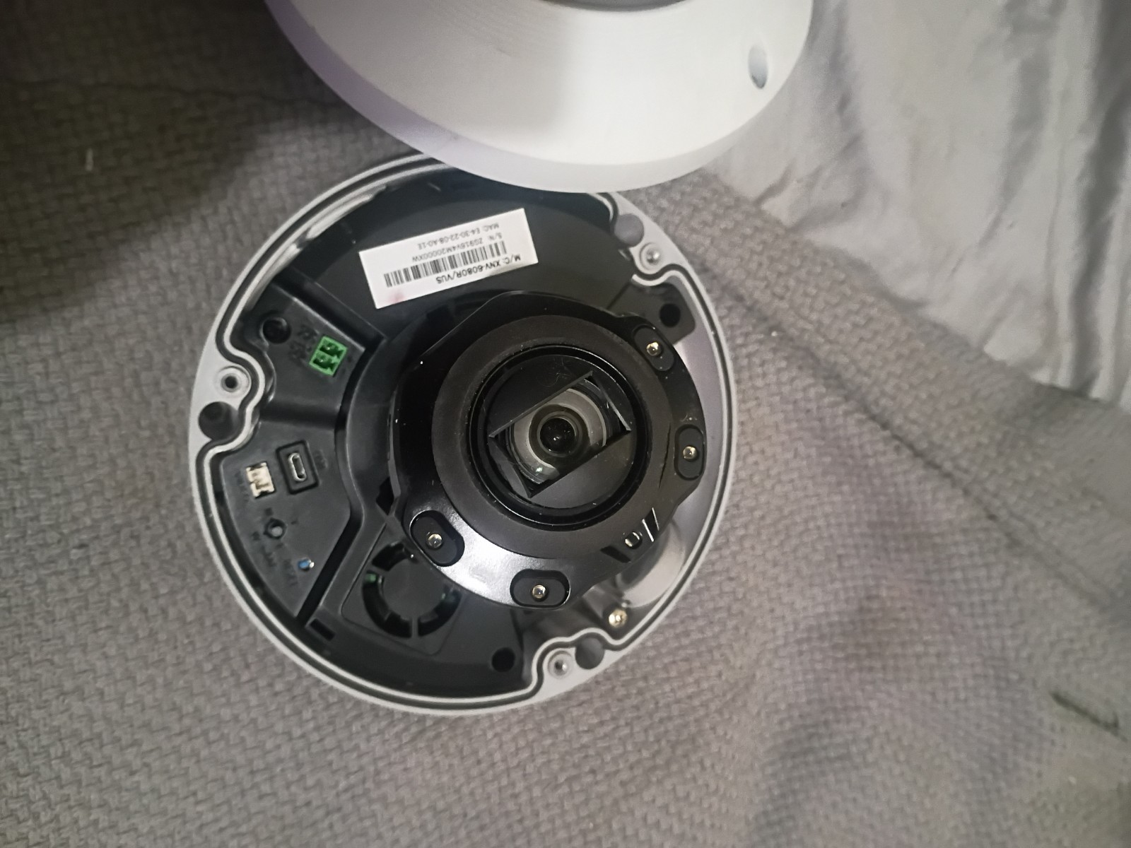 Wisenet SNV-6084N IP Network Camera Security Surveillance Dome Vandal-Resistant