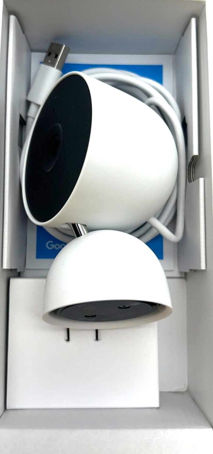 Google Nest Cam 2nd Gen GA01998-US Indoor Wired Security Camera Snow *READ*