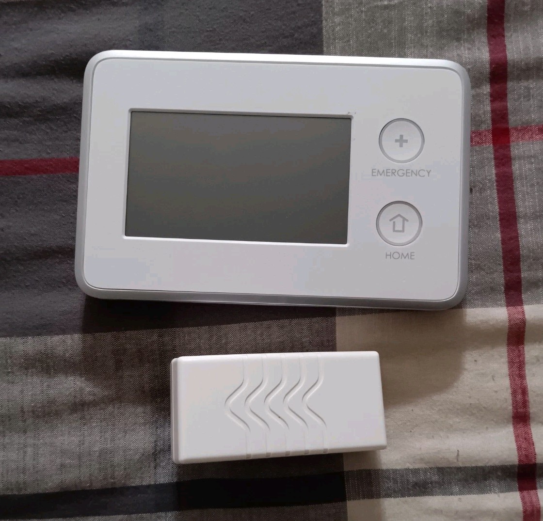 2Gig 2GIG-TS1 E Wireless Touch Screen Keypad Used