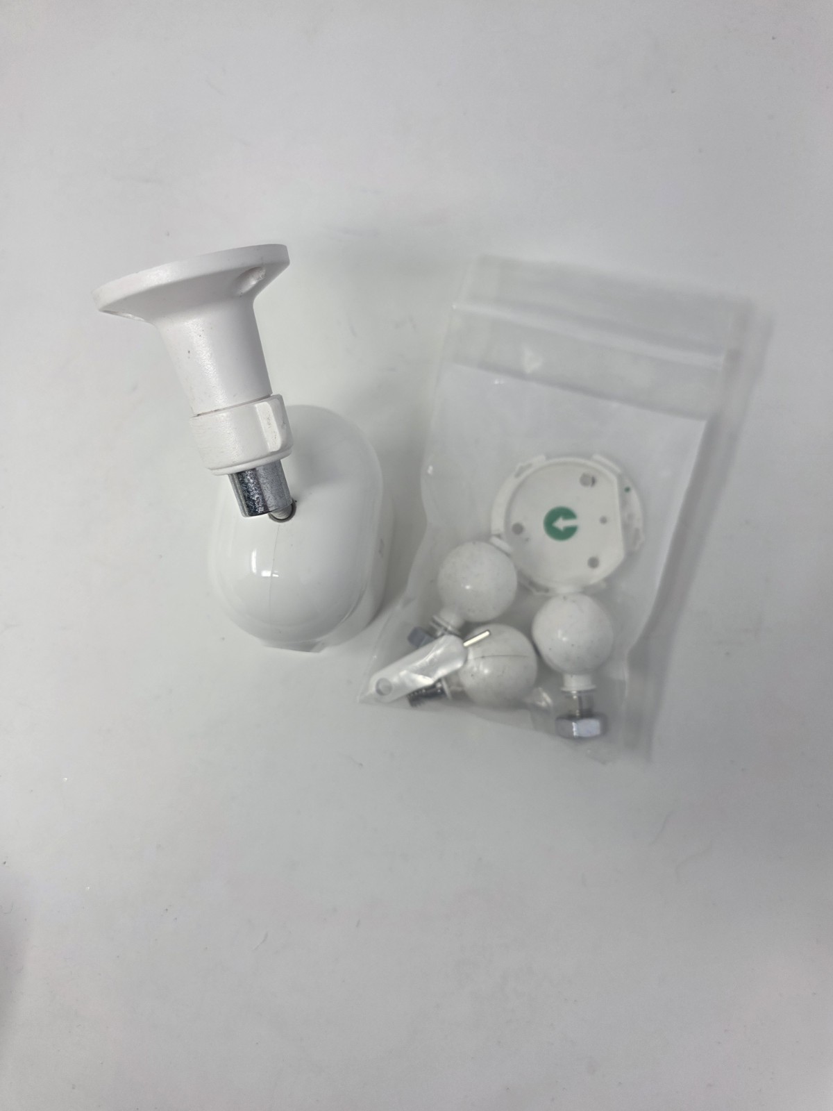 Arlo Camera Accessories, Batteries, Charges, Plugs And More.