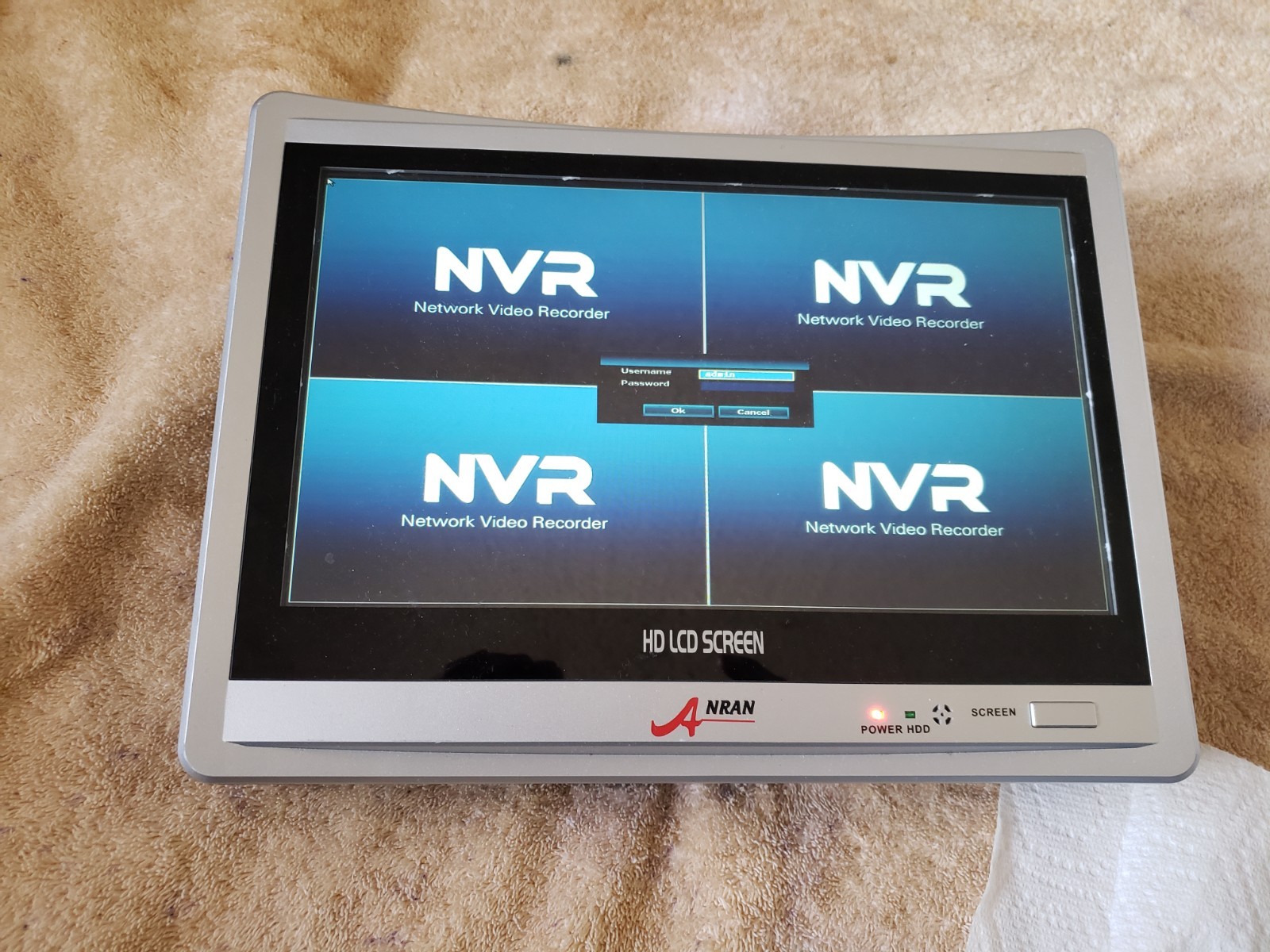 ANRAN WIRELESS NVR 11 1/2″ MONITOR,