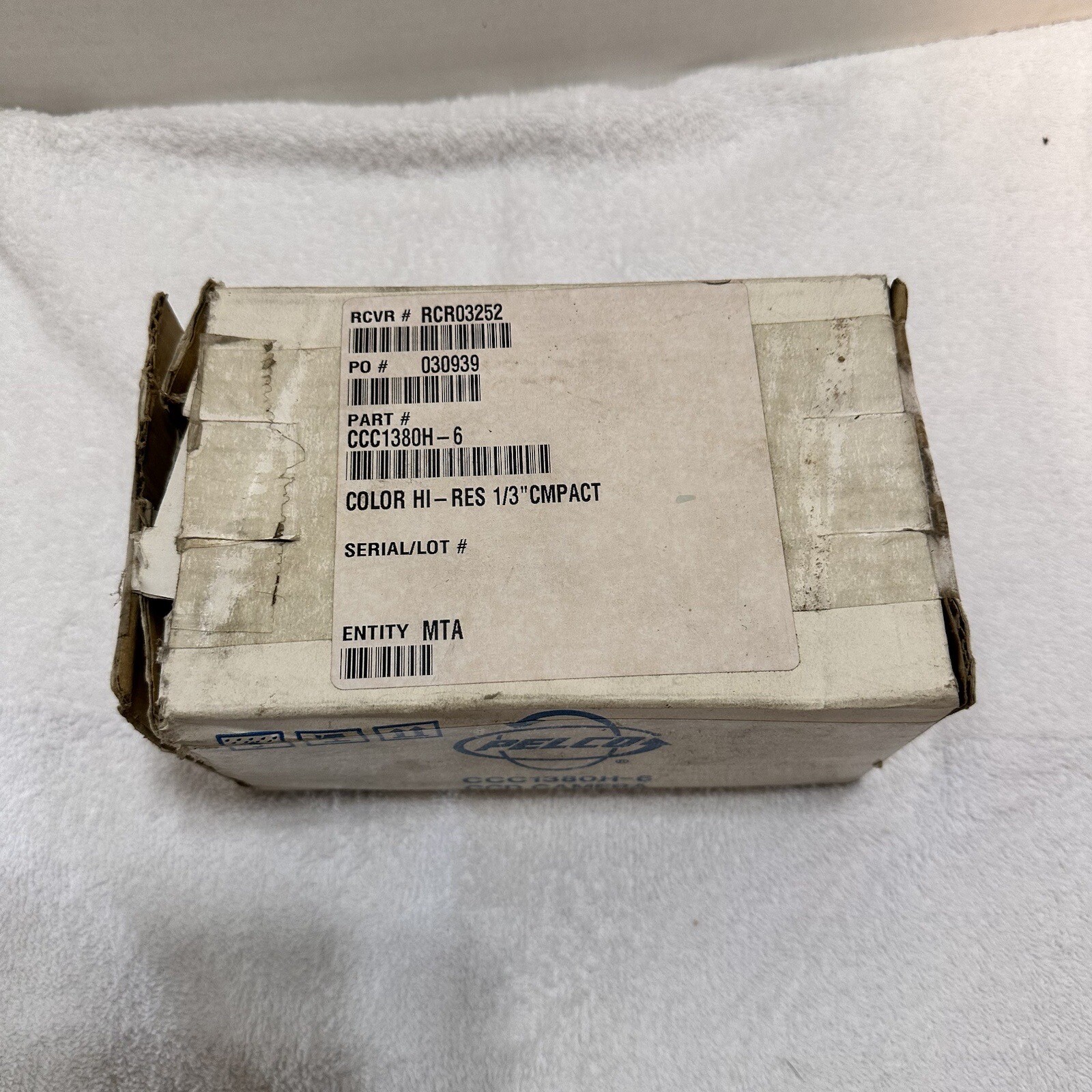 Pelco CCC1380H6 1/3″ Color CCD Camera, 480 TV Lines, Compact, Accepts CS l