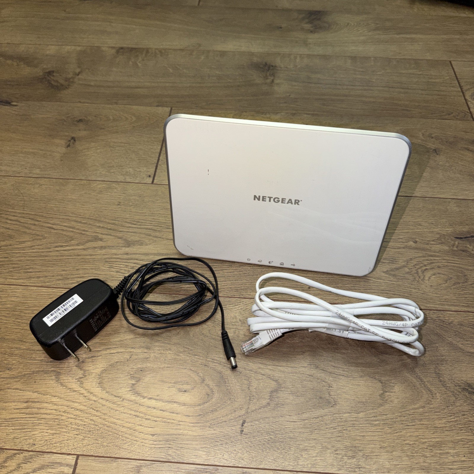 Netgear Arlo Security Base Station VMB3000 w/ Power Adapter & EthernetNo Cameras