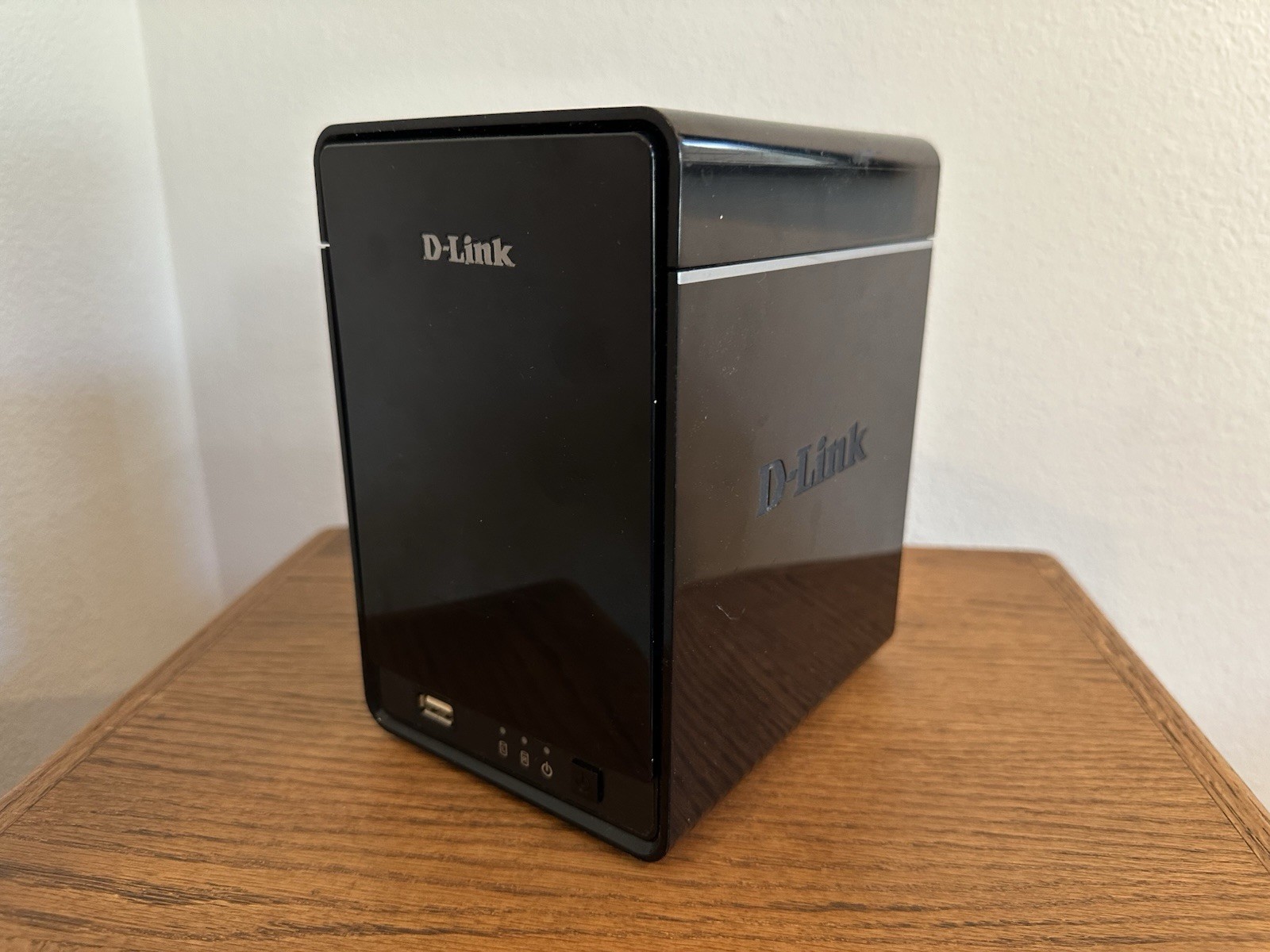 D-Link DNR-322L Cloud Network Video Recorder 2-Bay Cloud Network Video Recorder