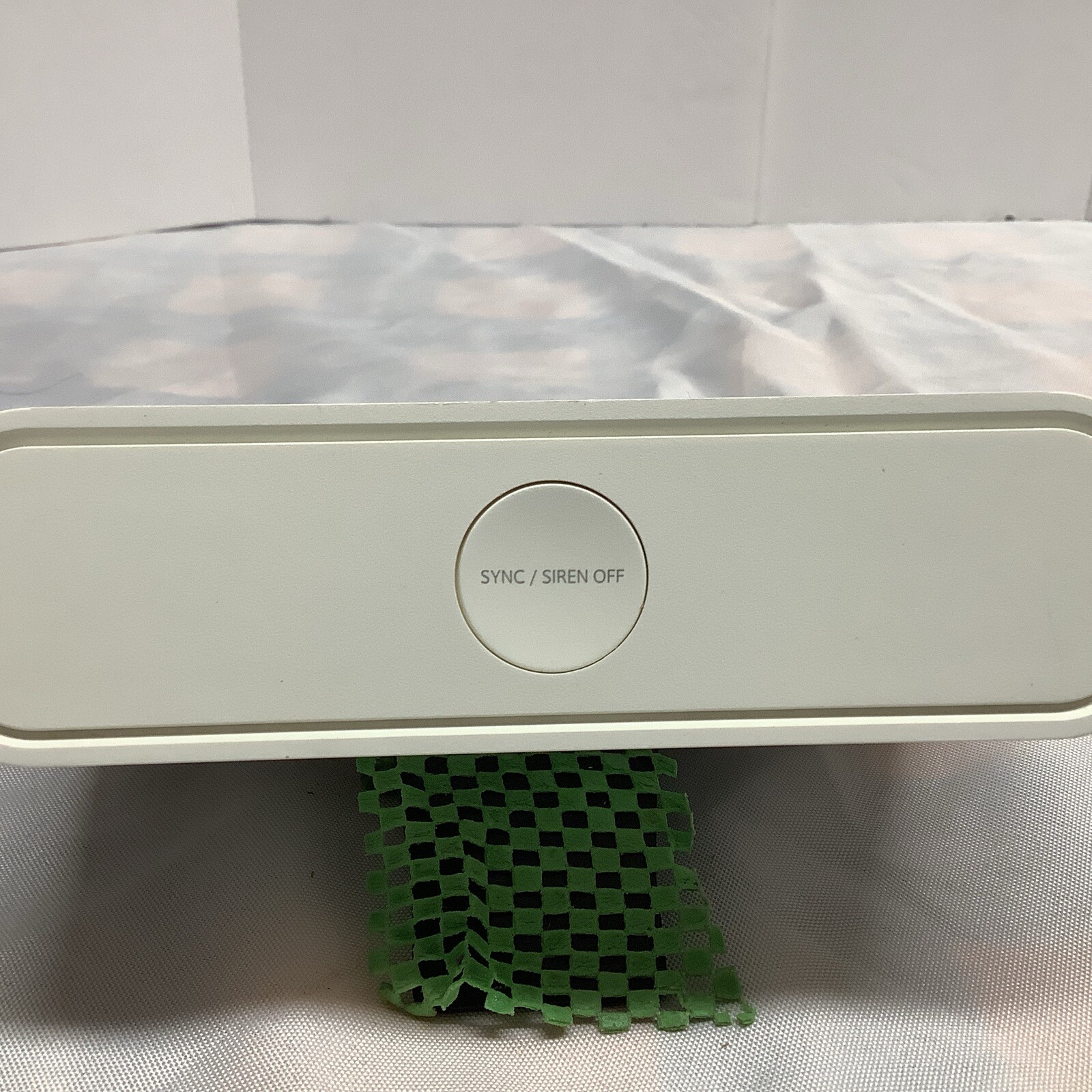 NetGear Arlo Pro VMB4000 Wireless Security Camera Base Station w/ AC Adapter