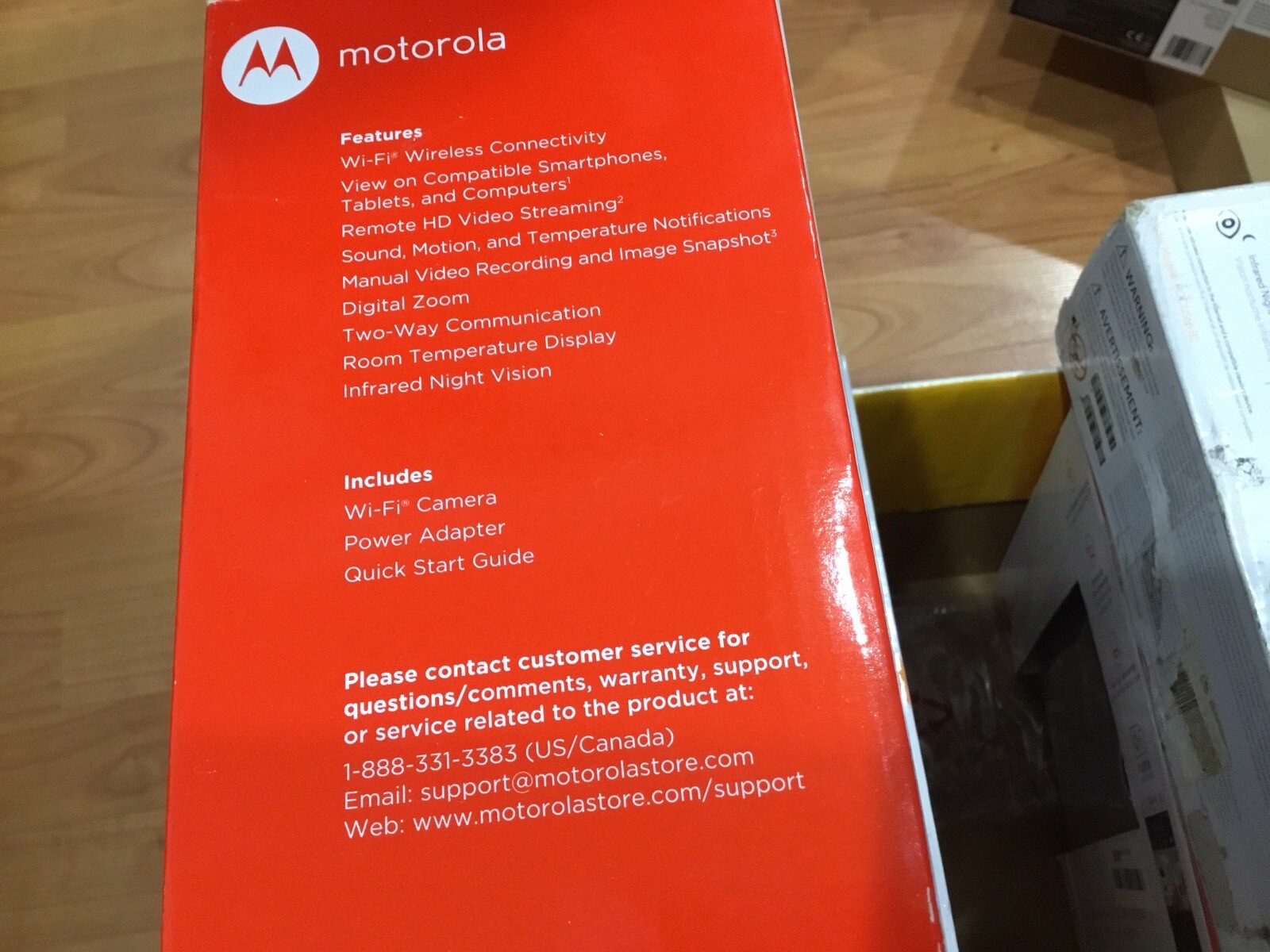 Motorola Focus66 Wifi HD Home Baby Monitoring Security Camera with Hubble (Mint)