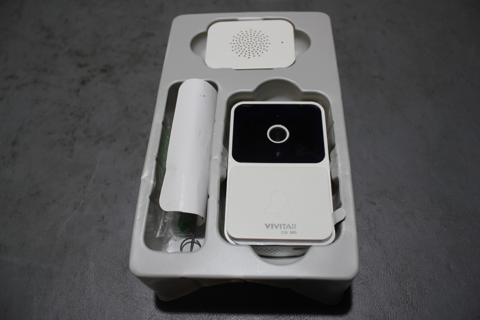Vivitar Security Video Doorbell & Chime Kit WIFI White DB201 NOC