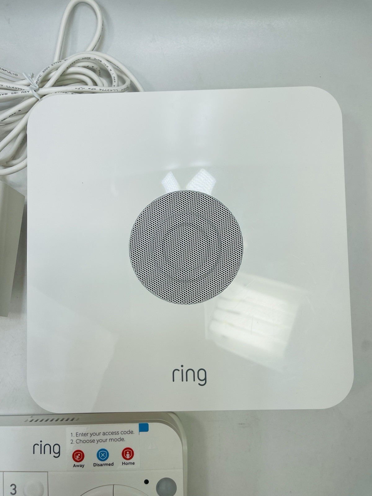 RING Z WAVE PLUS 4HB1U90EN0 Alarm System Base Station w/ Power Supply & Keypad