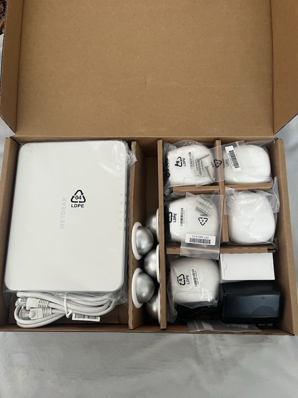 Arlo Wire-Free Wireless Wi-Fi 5-Camera HD Security System Night Vision VMS3530