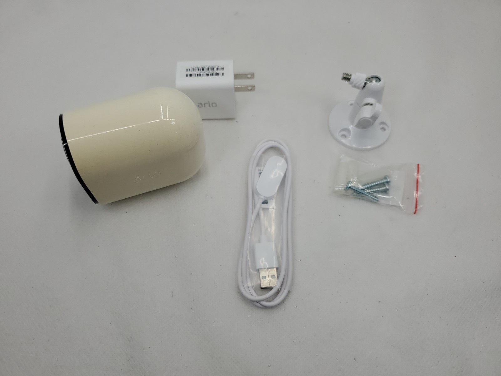 Arlo Pro 4 XL Security Camera VMC4041P Working Condition But Faded Needs Battery