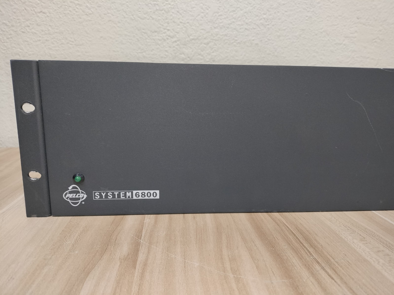 Pelco CM6800 Matrix Switcher Controller CM6800E-48X8 BNC CCTV SWITCH 48 Port
