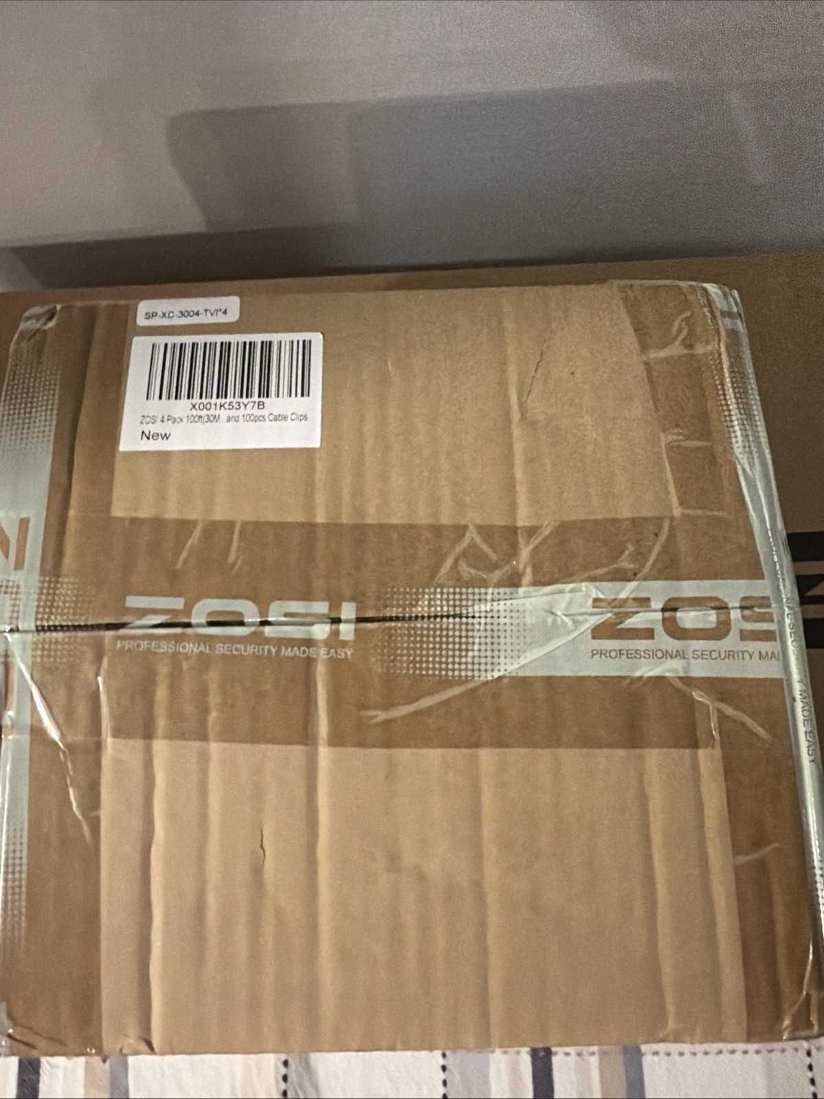 ZOSI 8AP-3063W4-10-US 8 channel, 4 camera video system + 4 Pack 100ft Cable