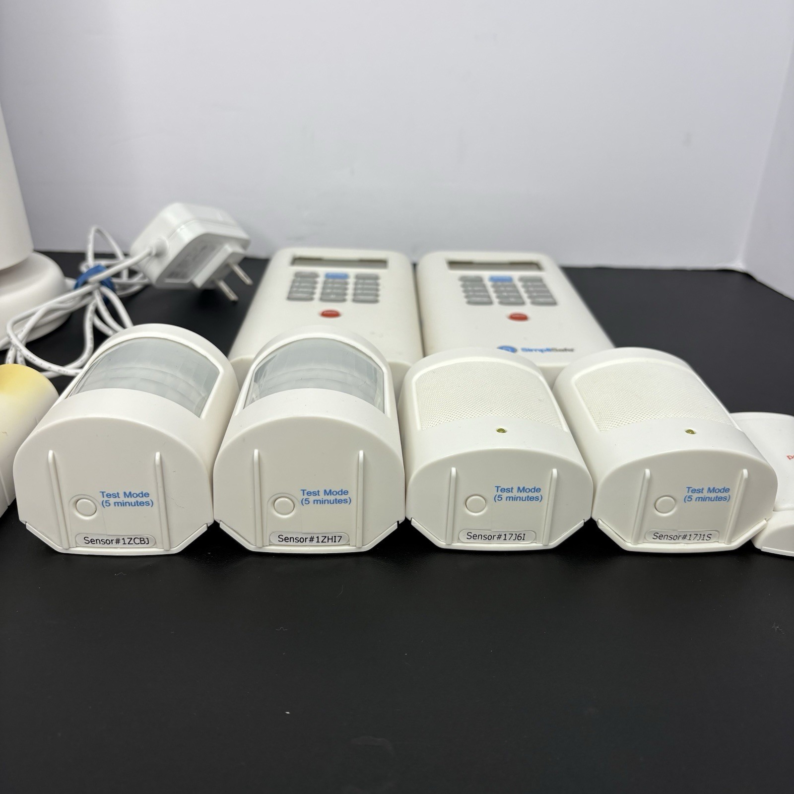 SimpliSafe Wireless 1st Generation Home Security Alarm System Bundle
