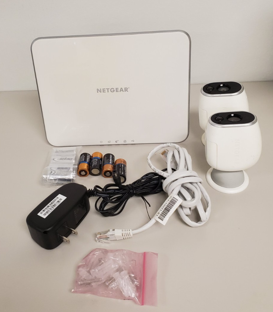 NETGEAR Arlo VMS3230C-100NAS Wi-Fi Security System