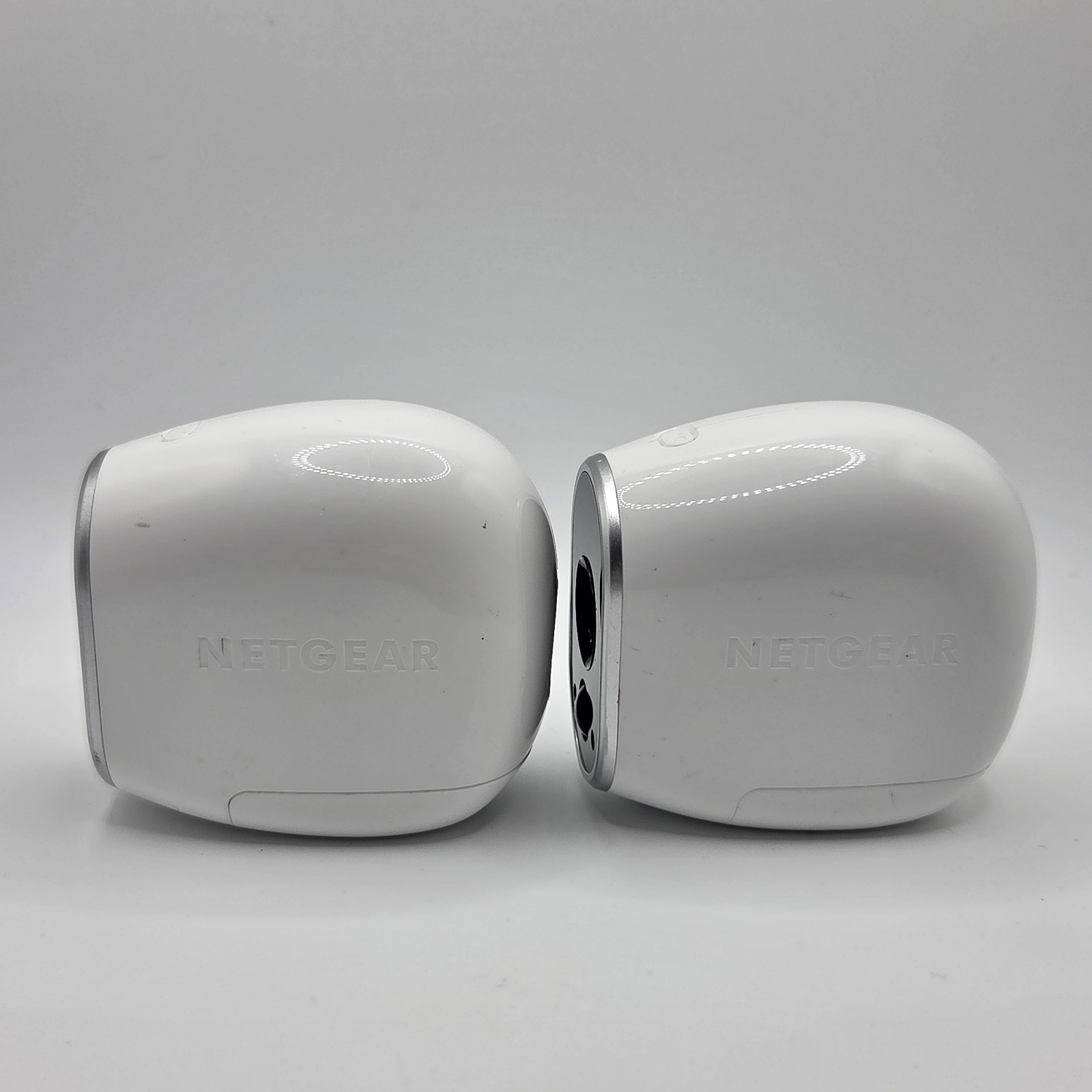 2 Netgear Arlo VMC3030 Add-On Wireless Security Cameras – Unstested Parts