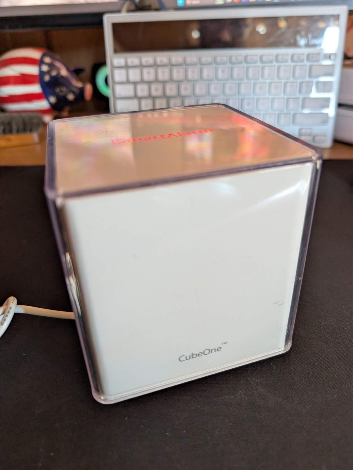 iSmartAlarm CubeOne Smart Home Security Hub Base Station W/ Power Adapter