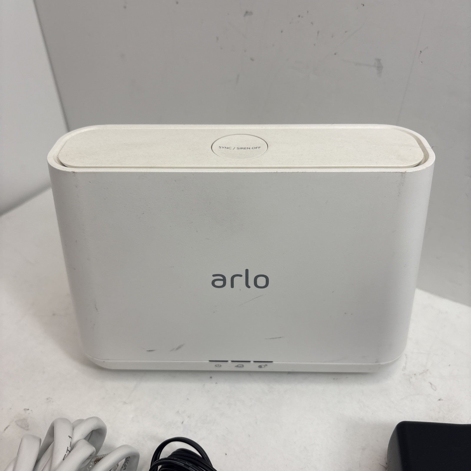 NetGear Arlo Pro Security Base Station VMB4000 with Power Supply And Cable.