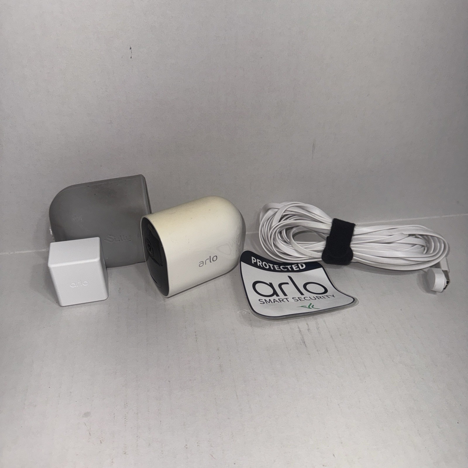 Arlo Pro 5S 2K VMC4060 Indoor/Outdoor Spotlight Security Camera White Charger