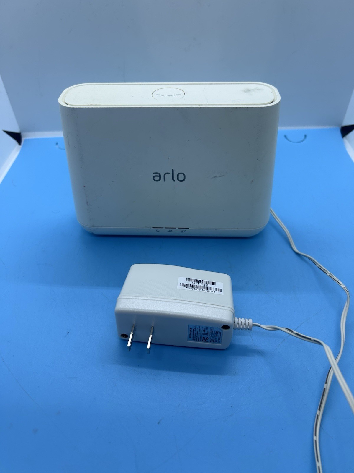 Netgear Arlo VMB4000 Wireless Security Hub Base Station