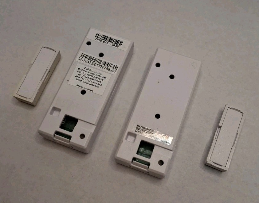 2GIG Alarm System 2GIG-GCX, Door/Window Sensors, Smoke Alarm, Motion Detector