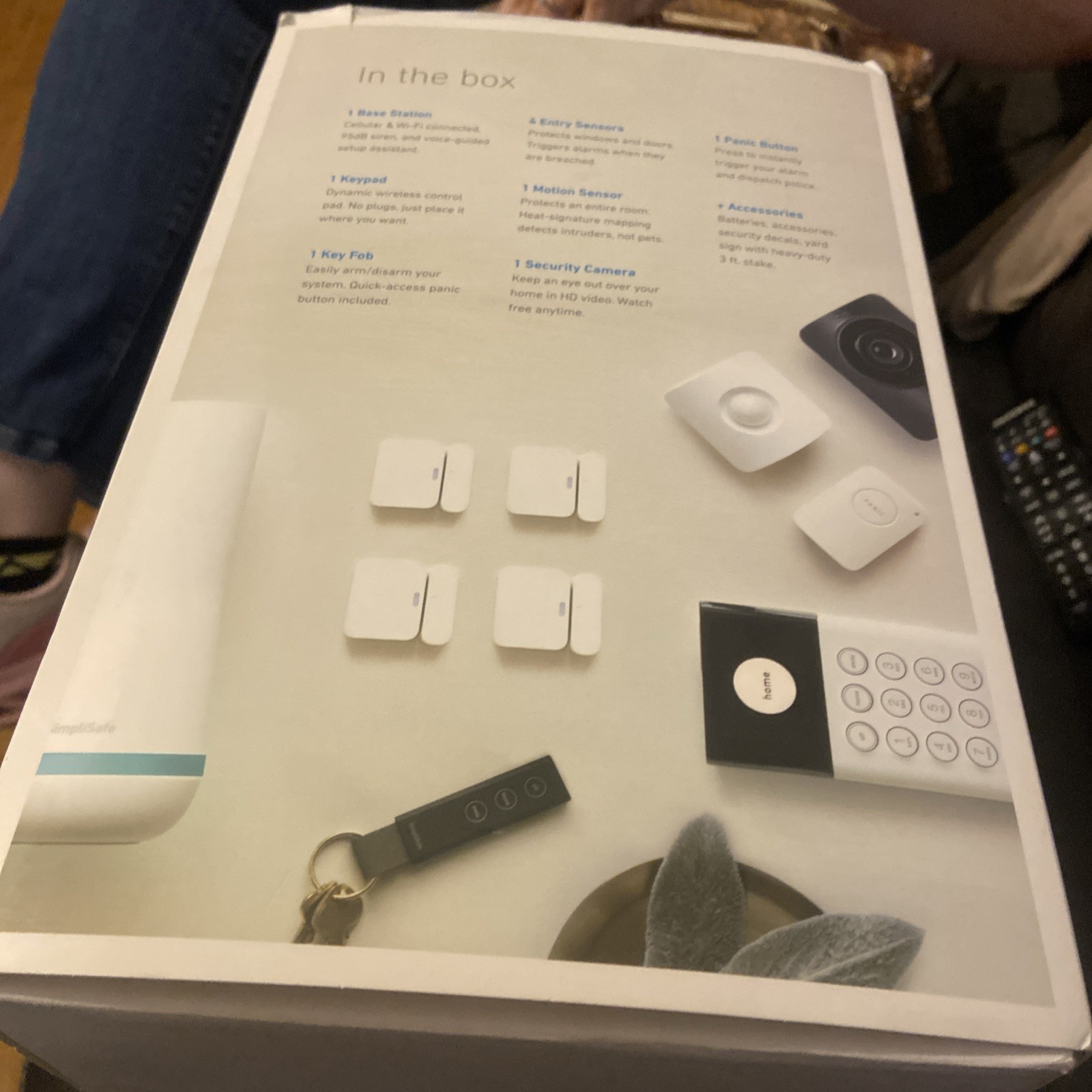 SimpliSafe Home Security System Kit Camera Base Pad Sensors New Sealed