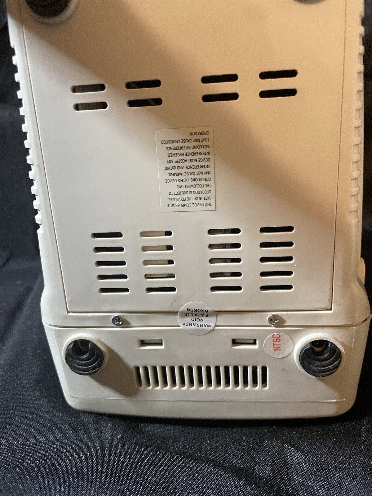 RadioShack 2.4GHz Wireless CCTV Monitor & 1 Camera System CRT Indoor 49-2530