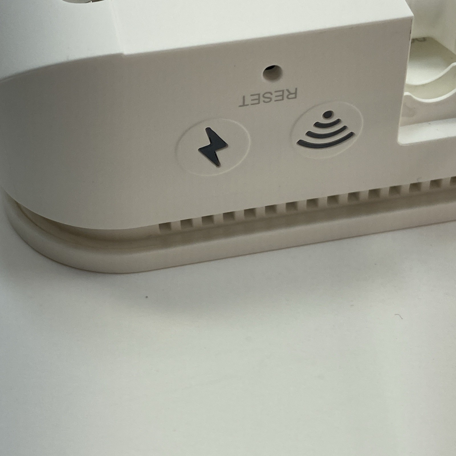 Ring Alarm Base Station US White 4HB1U9-0EN0 Oem Power Cord Z Wave Plus Hangable