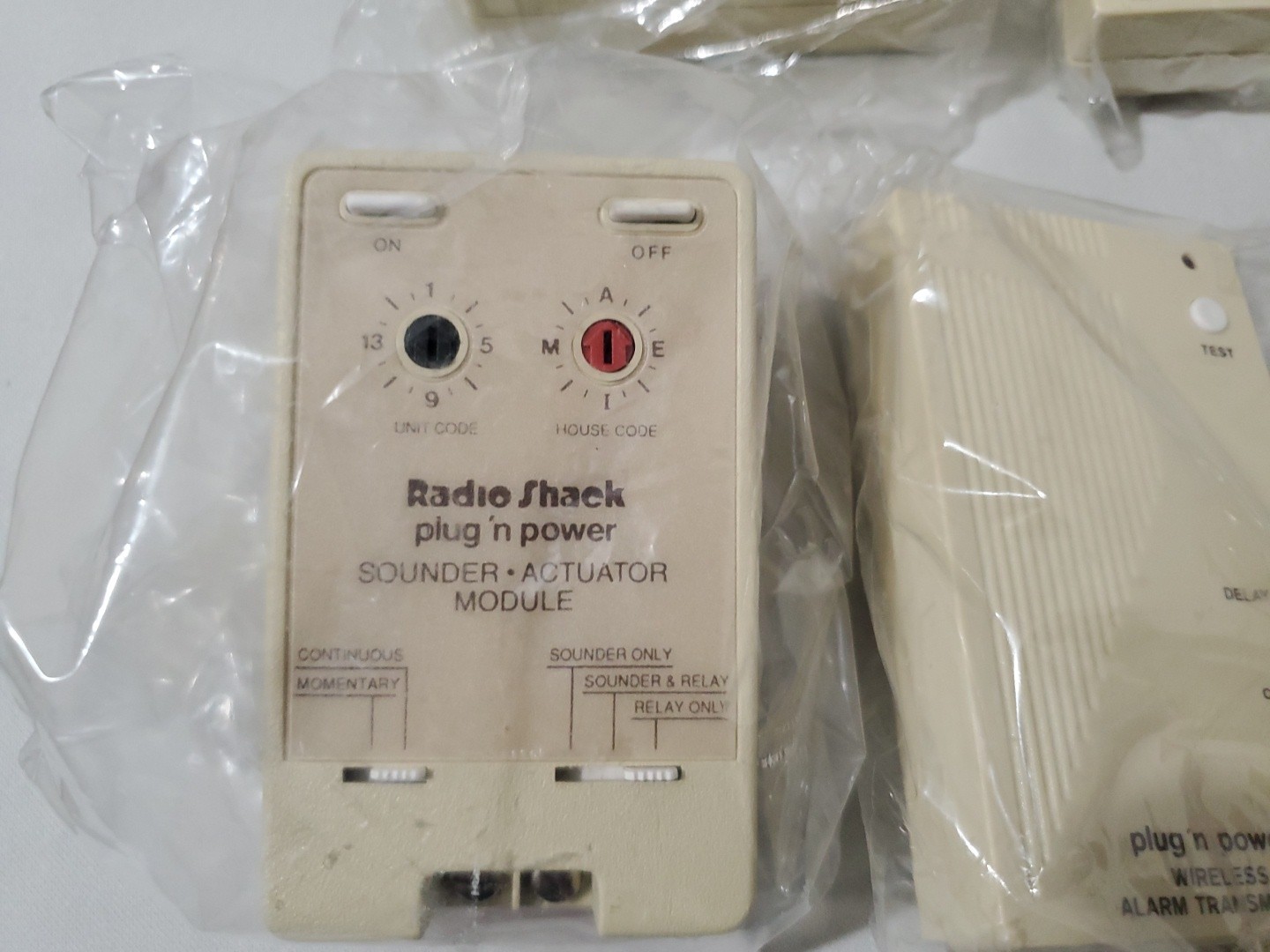 Radio Shack Wireless Home Control Security System 61-2611 – New Opened Vintage