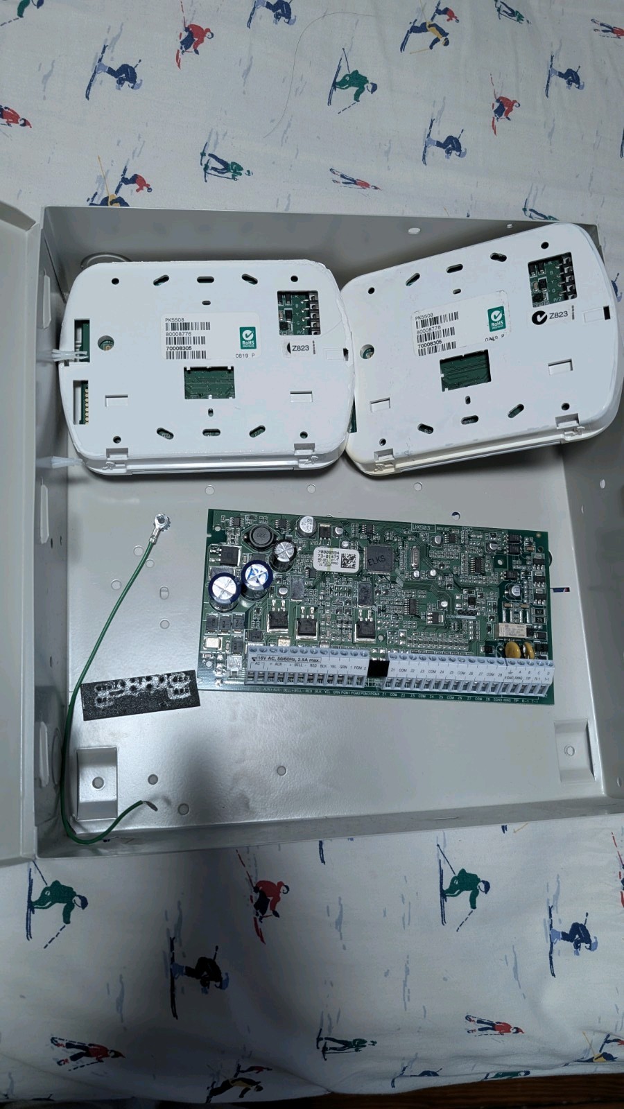DSC PC1832 PowerSeries 8-32 Zone Alarm System Board with housing and keypads