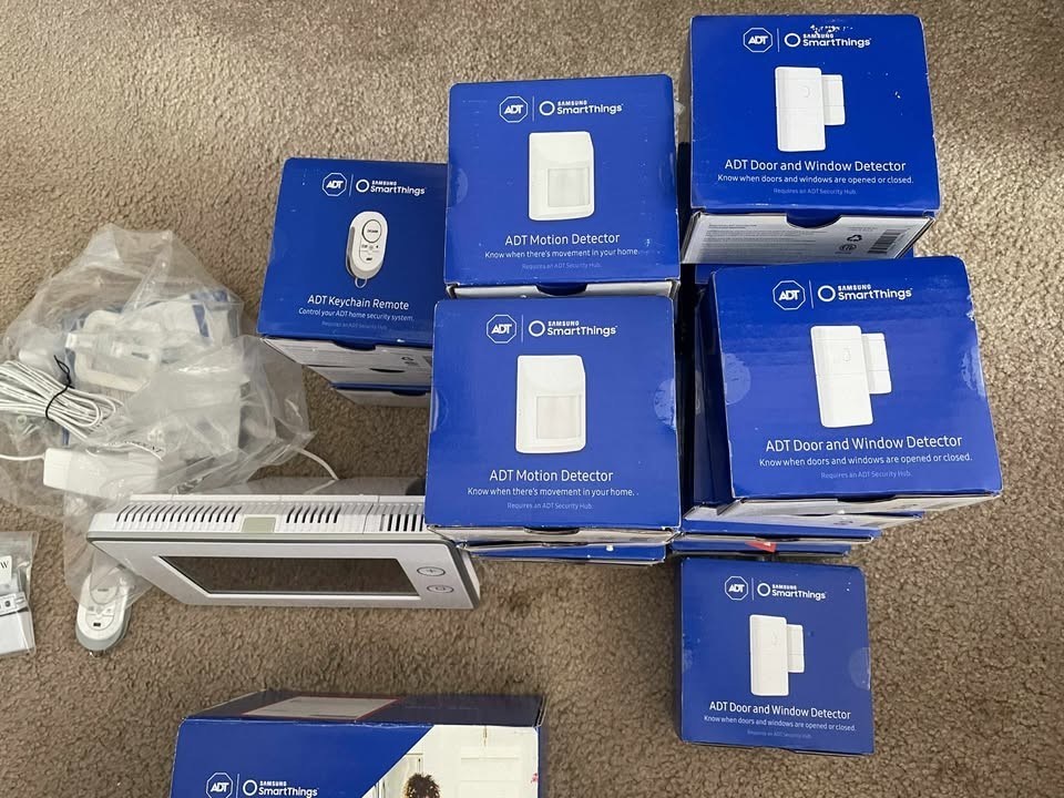 Samsung ADT Smart things Home Security Set