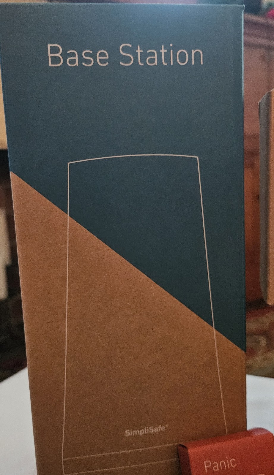26 Piece SimpliSafe Security System – ModelSSCS3 Base, Plus Extras, New In Box
