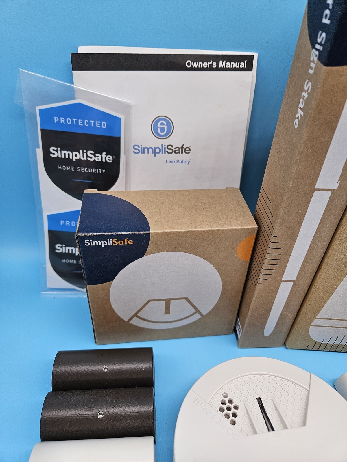 SimpliSafe Wireless Home Security System Bundle Base Station Smoke Detector MORE