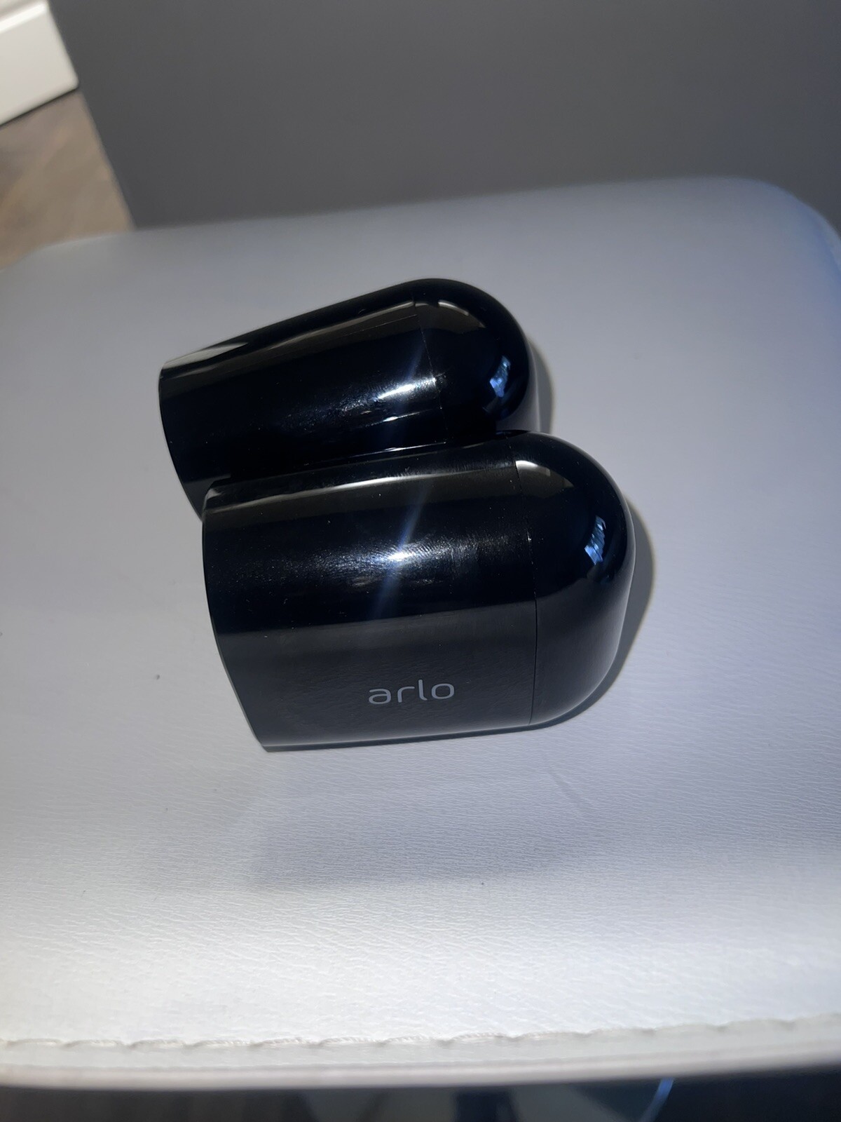 Arlo Pro 4 Wire Spotlight Security Camera – VMC4250P100NAS – White