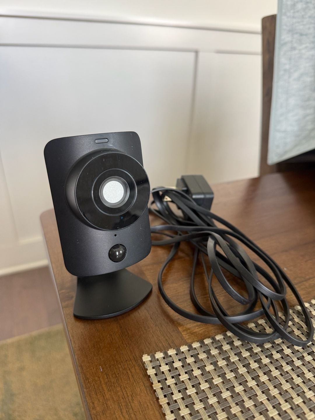 SimpliSafe SSCM2 Indoor 1080p HD Security Camera w/Power Adapter tested