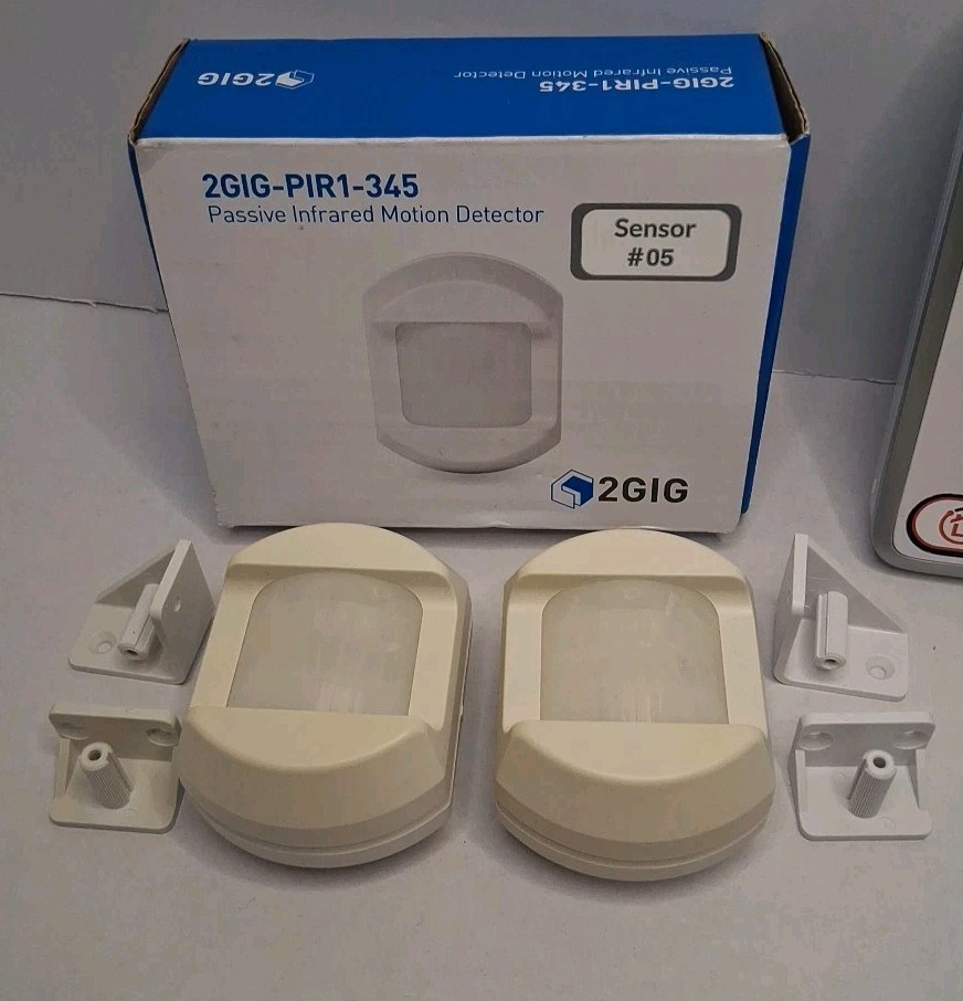 2GIG Alarm System 2GIG-GCX, Door/Window Sensors, Smoke Alarm, Motion Detector