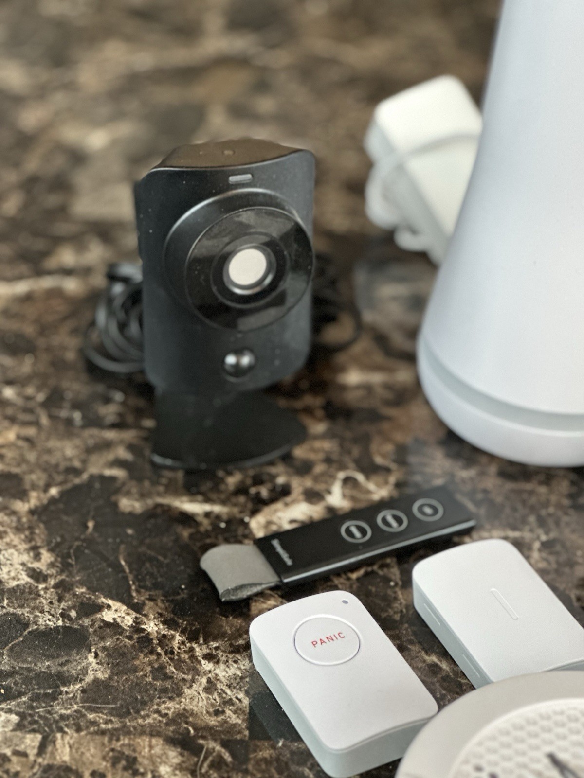 50% OFF MSRP!! UPGRADED SimpliSafe 9-Piece Wireless Home Security System