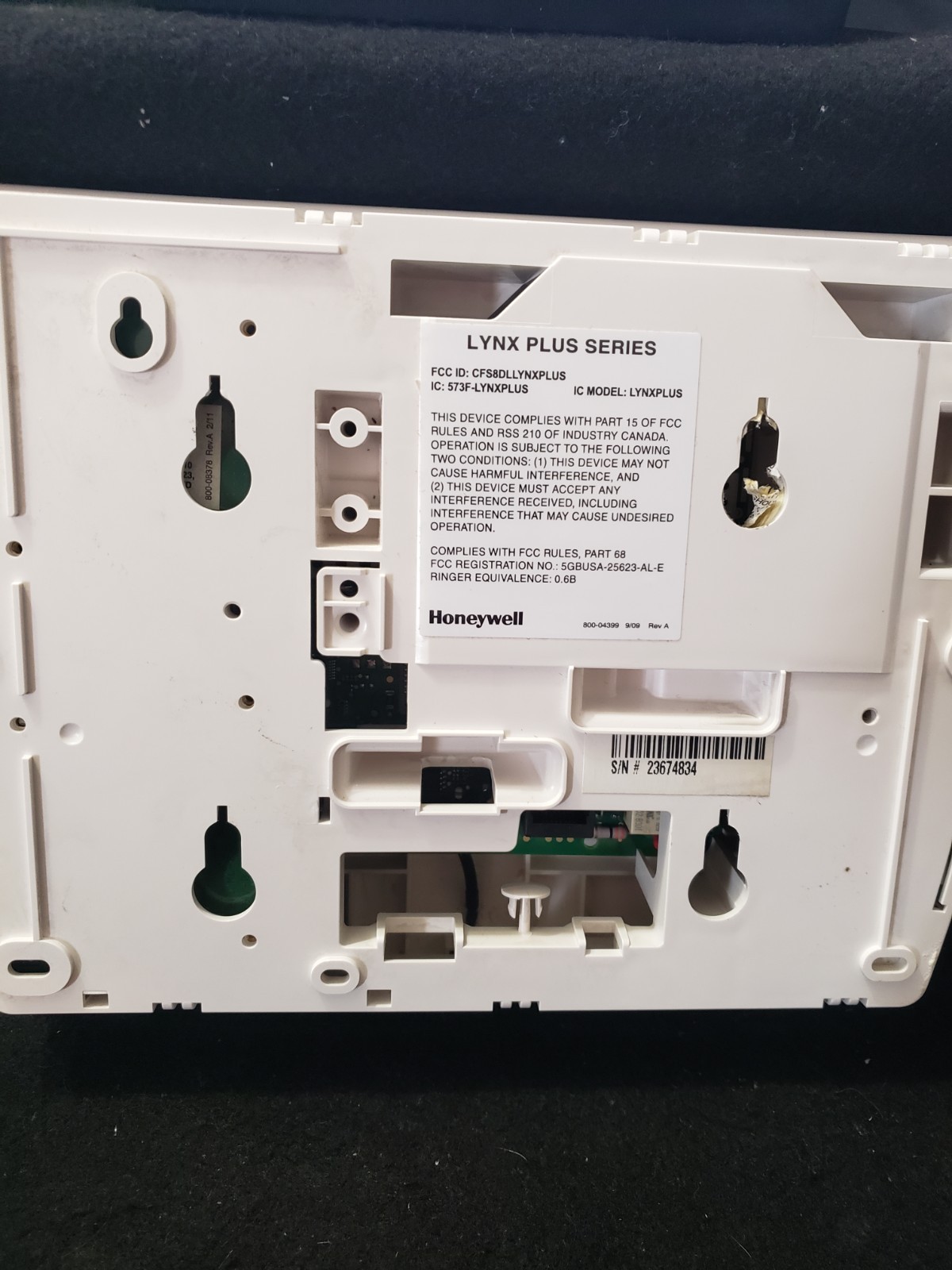 Honeywell LYNX Plus – Burglar Security Alarm Control Panel