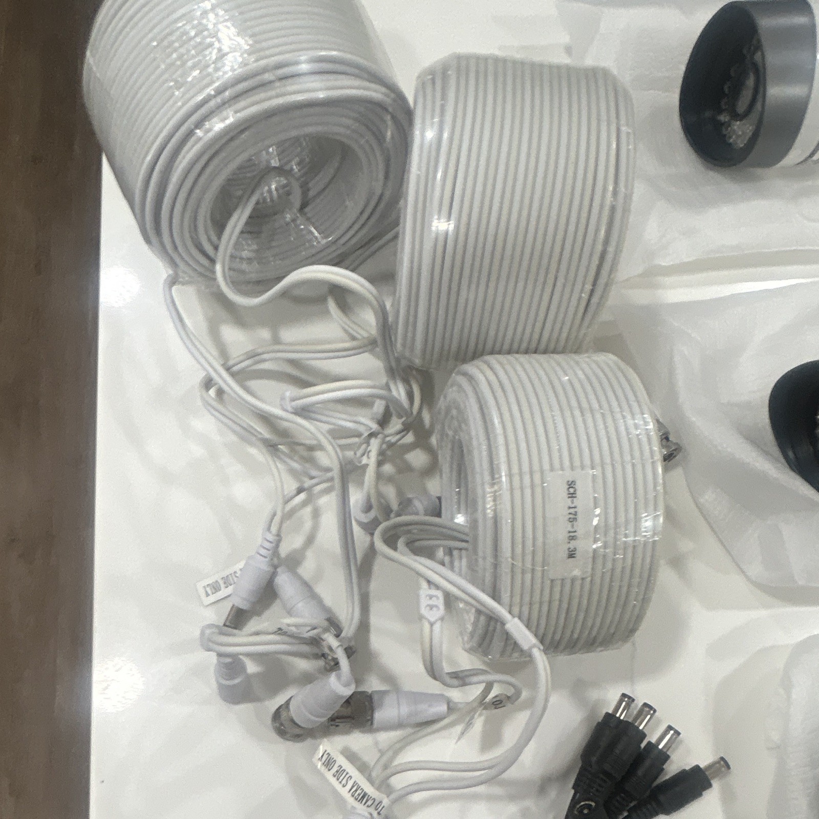 Samsung SDH-C5100N/US Security Camera Kit – Partial / New open Box (3 Cameras)
