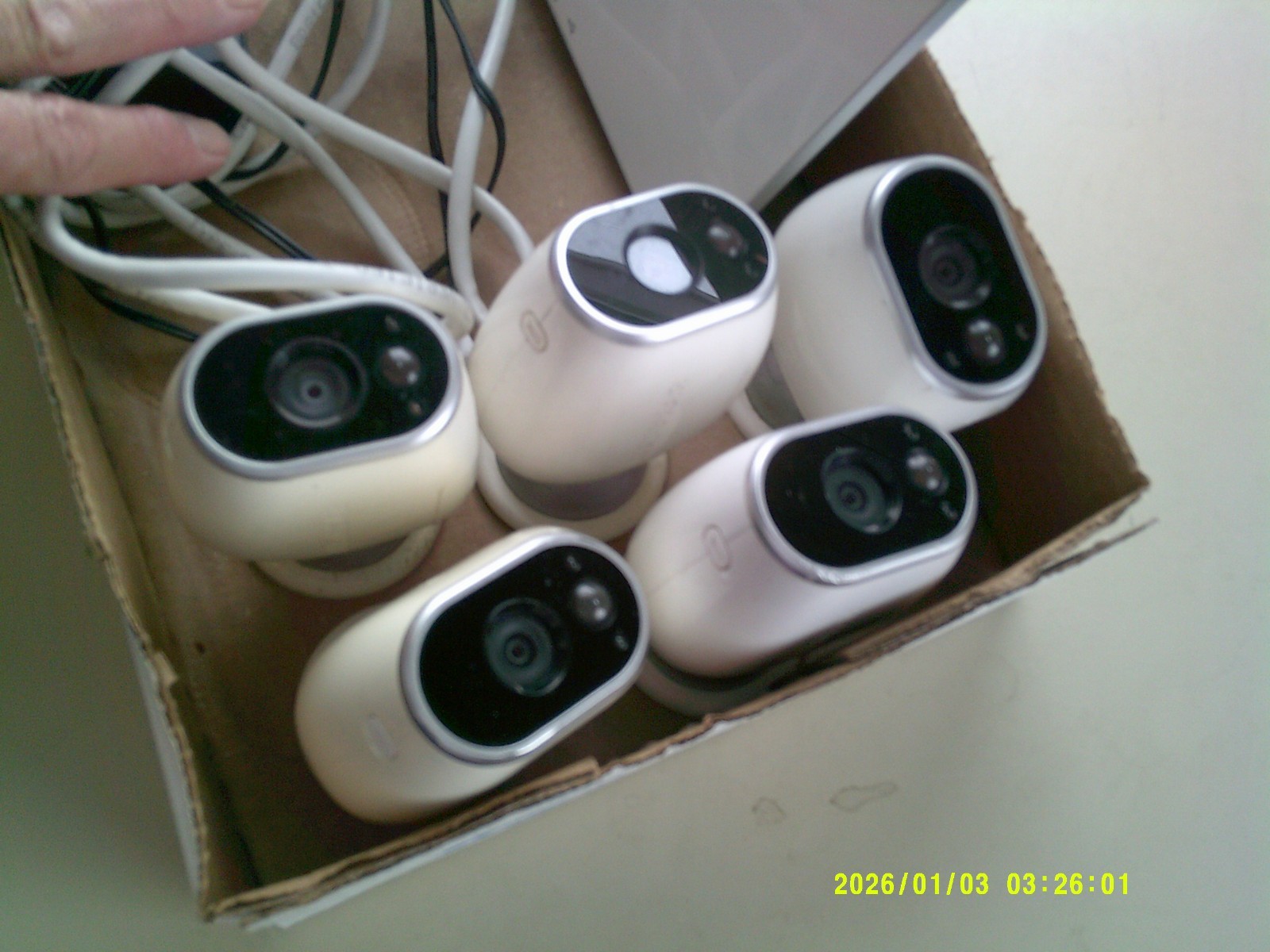 NETGEAR VMB3000 Wireless Indoor 3 Surveillance Base Station with 5 Cameras