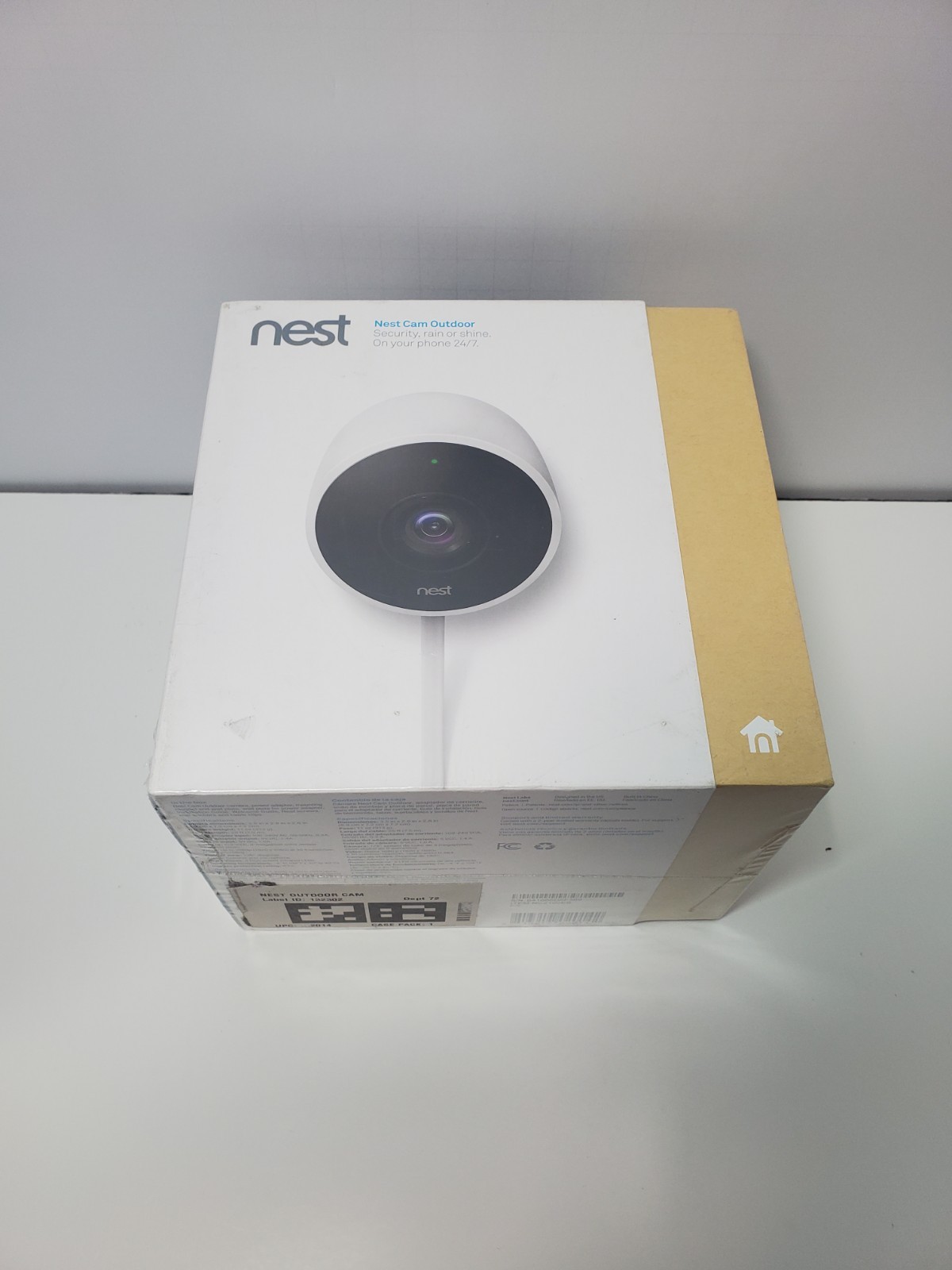 New & Sealed NEST Cam Outdoor Security Camera Model NC2100ES Free Shipping!