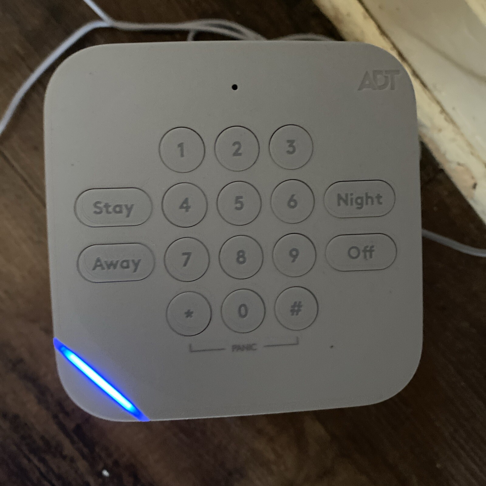 EUC Blue By ADT Smart Home Hub S40LR0-01 Pearl Gray