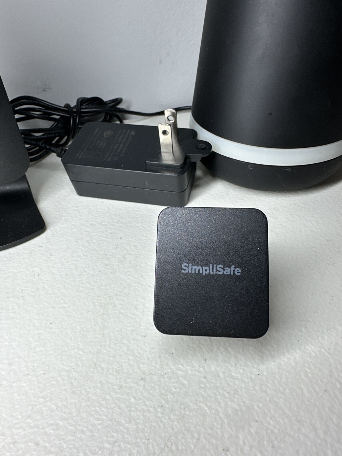Simplisafe Security Camera, Keypad & Base Station FOR PARTS