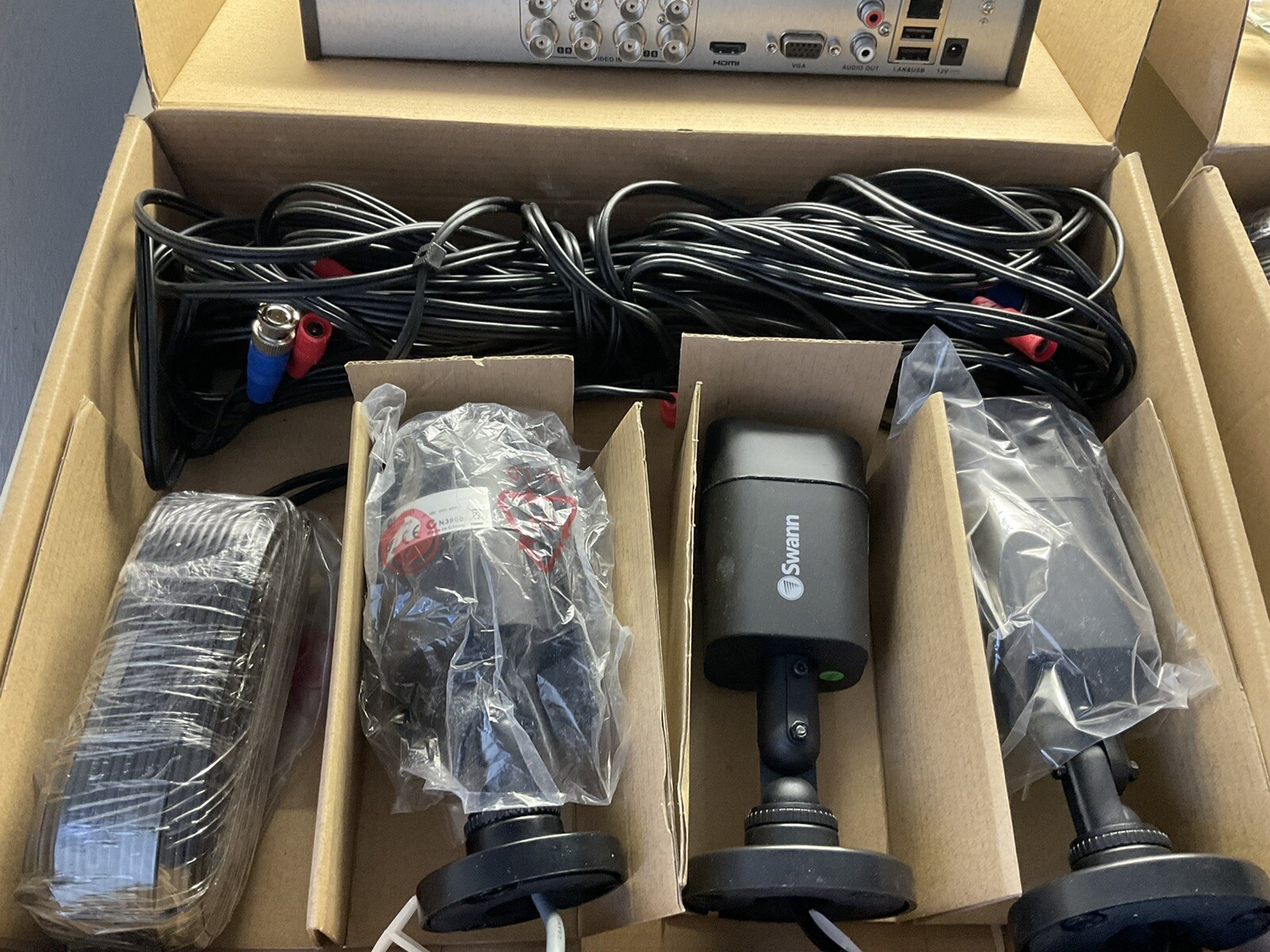 Swann HD Professional Security System720P Opened Box 500GB 7 Cameras
