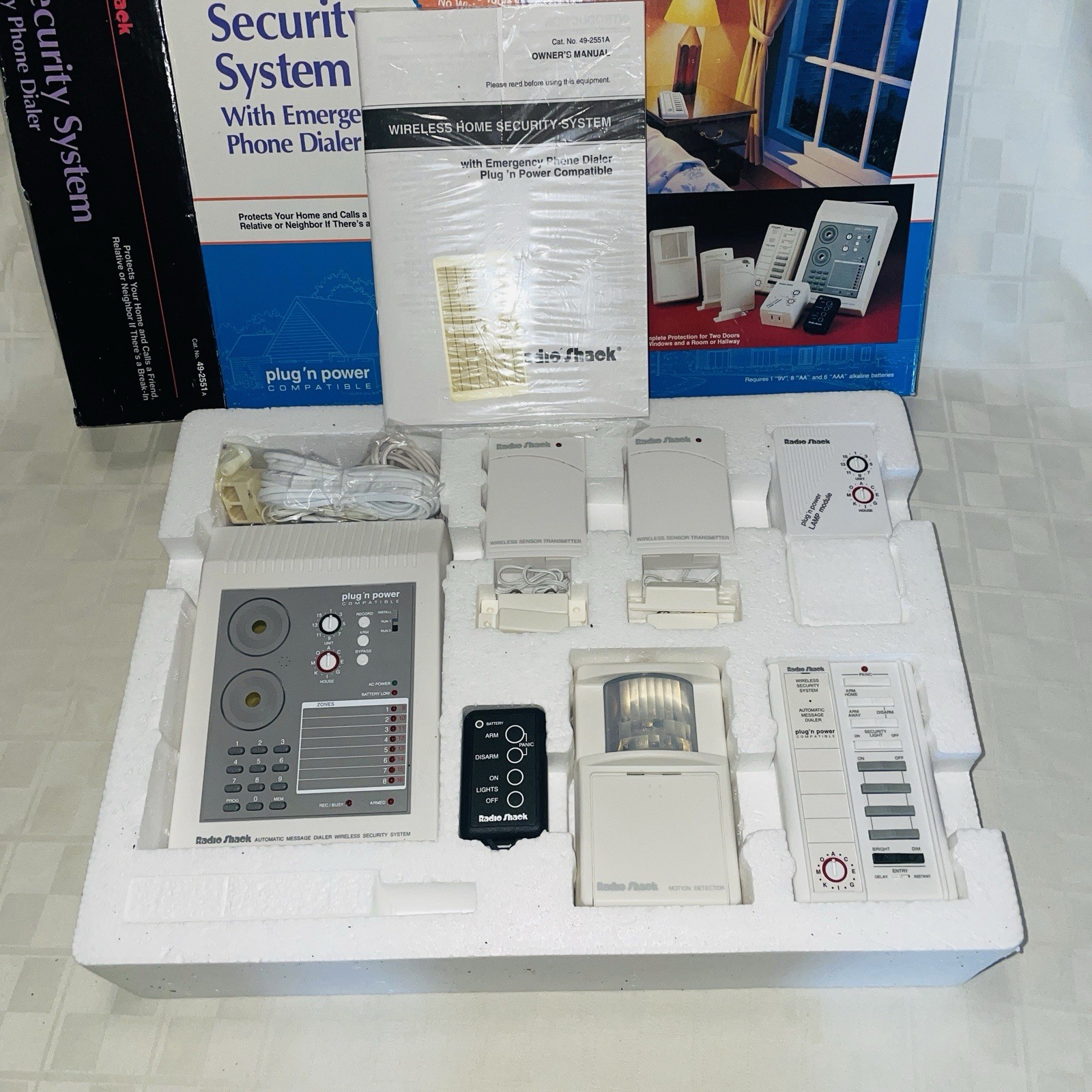 NOS Radio Shack Plug ‘N Power HOME SECURITY SYSTEM #49-2551