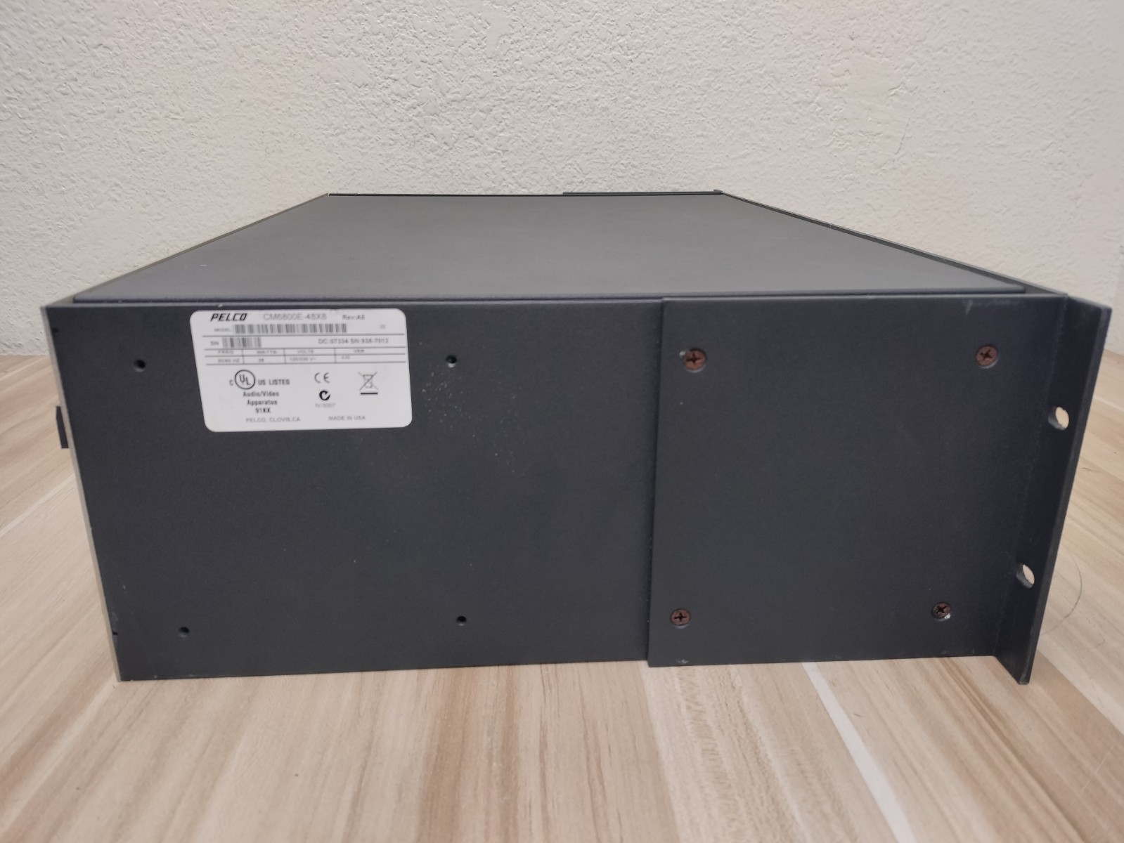 Pelco CM6800 Matrix Switcher Controller CM6800E-48X8 BNC CCTV SWITCH 48 Port