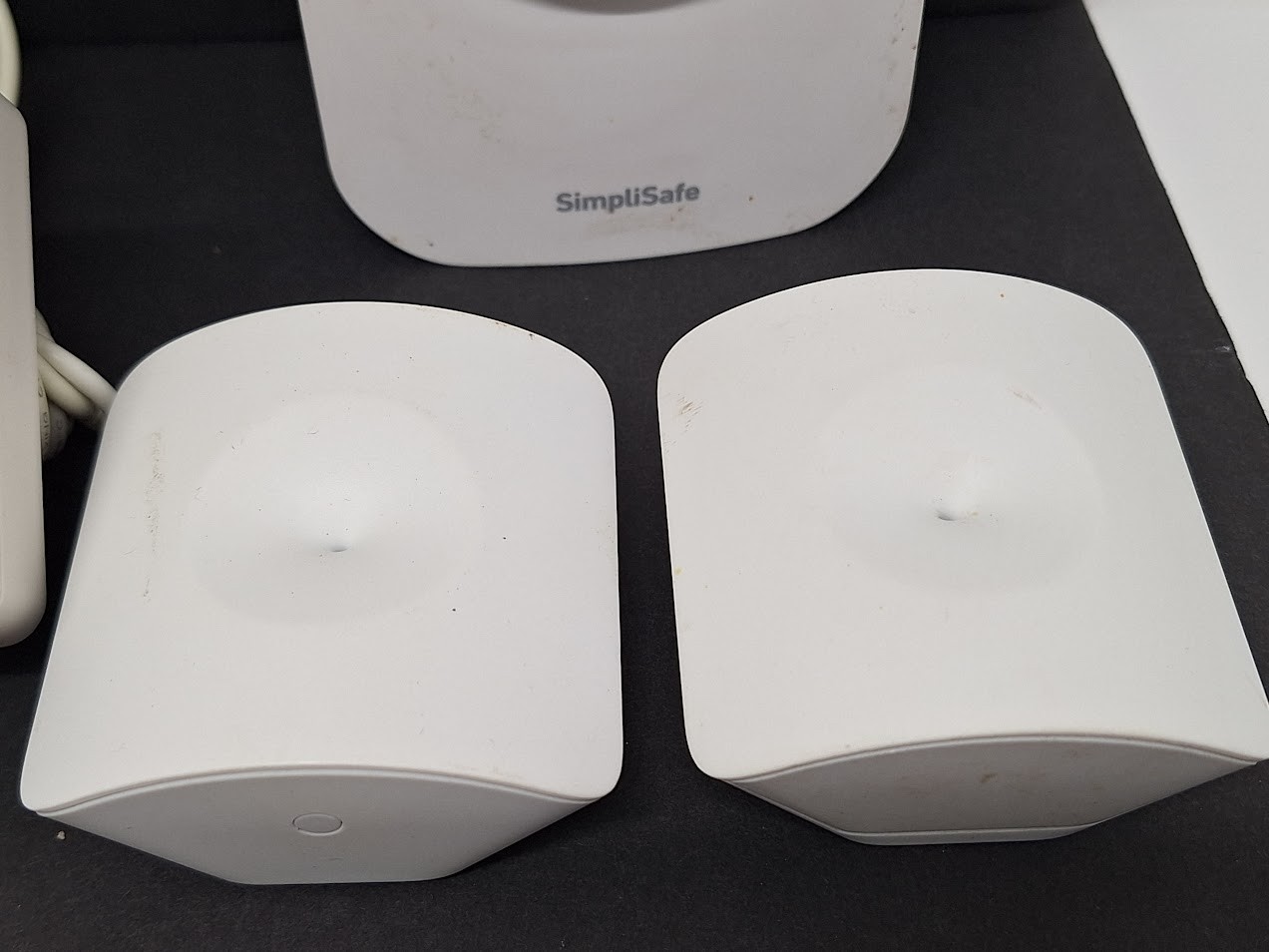 SimpliSafe Home Security System. Includes Base Station, 2 keypad and More